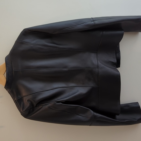Hugo Boss leather jacket - Picture 2 of 3